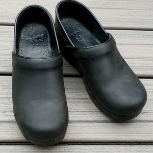 Dansko Clogs Size 38